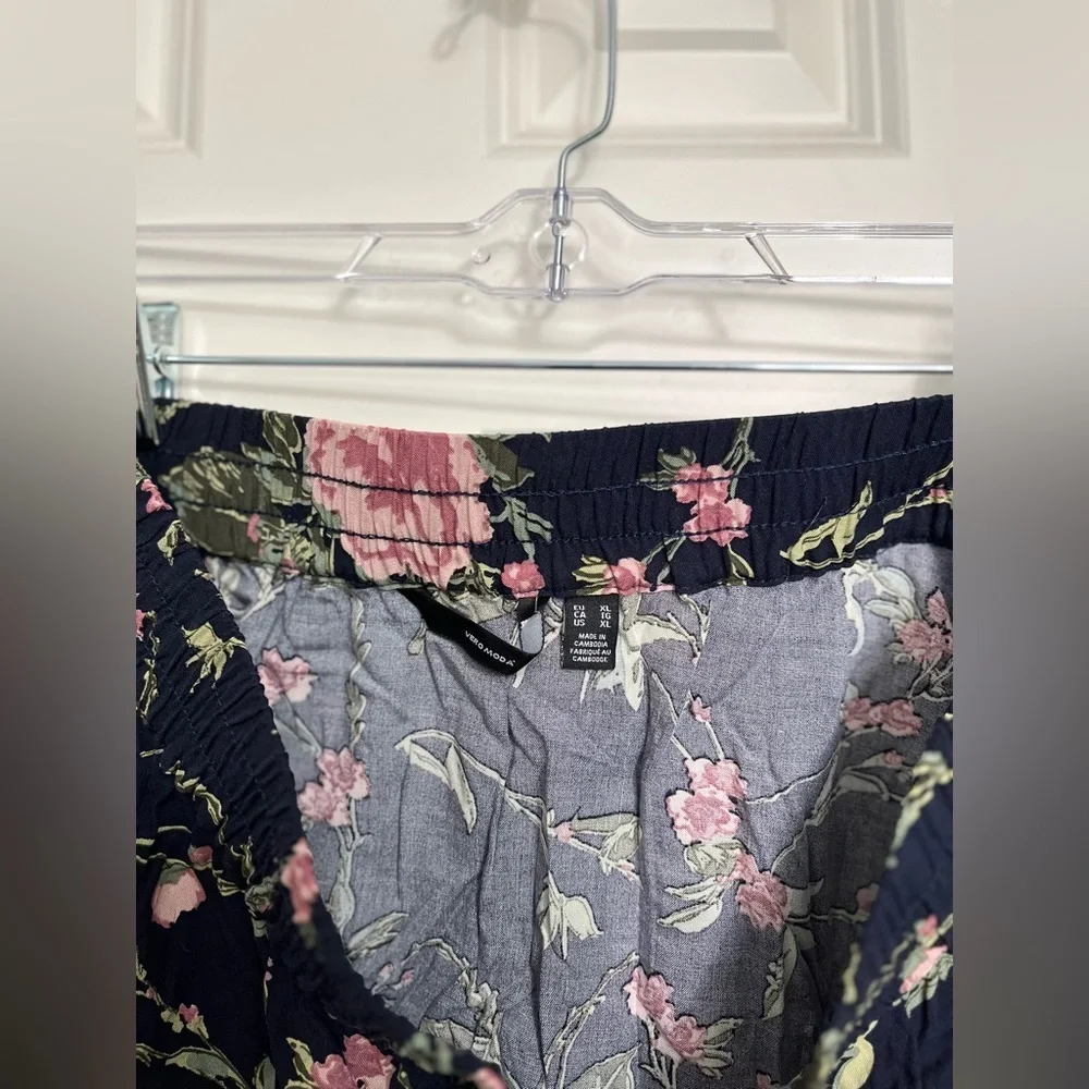 Vero Moda Devora Floral Skirt NWOT